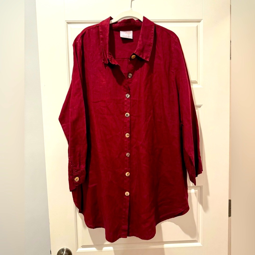 LA FIXSUN L Burgundy Linen Button Down Tunic